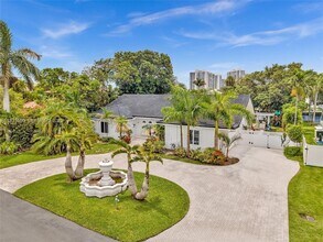 Building Photo - 413 Tamarind Dr