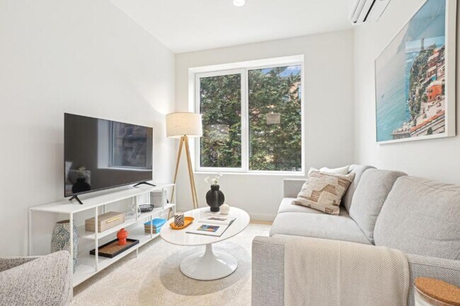 Foto del edificio - 1 bedroom in BROOKLYN NY 11205