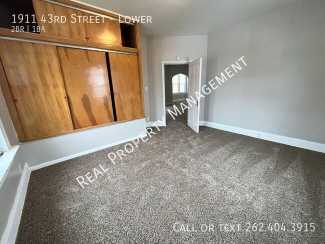 Building Photo - 1911 43rd St