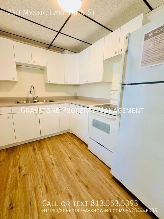 Building Photo - 230 Mystic Lake Dr N