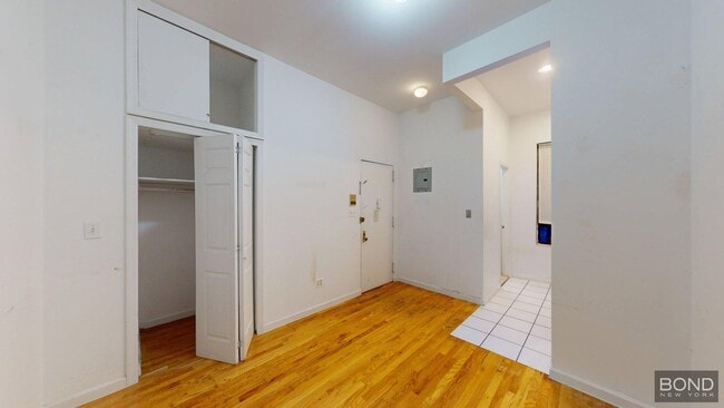 Building Photo - 1731 Second Avenue
