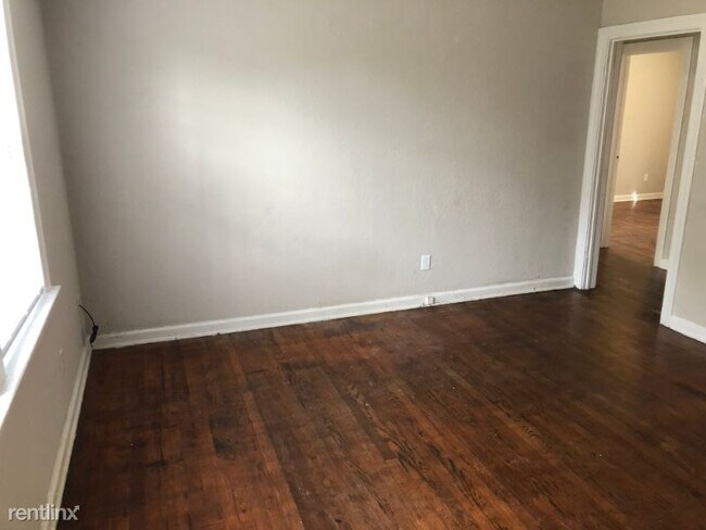 Building Photo - 2 br, 1 bath Apartment - 805 King St 2 Unit 2