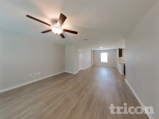 Building Photo - 12045 Latour Vly