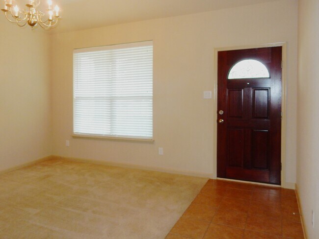 Foto del edificio - 24510 Avellino Ct