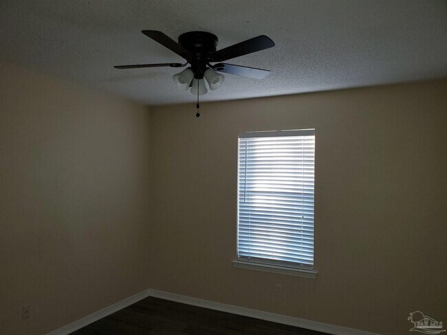 Foto del edificio - 3334 Pine Forest Rd