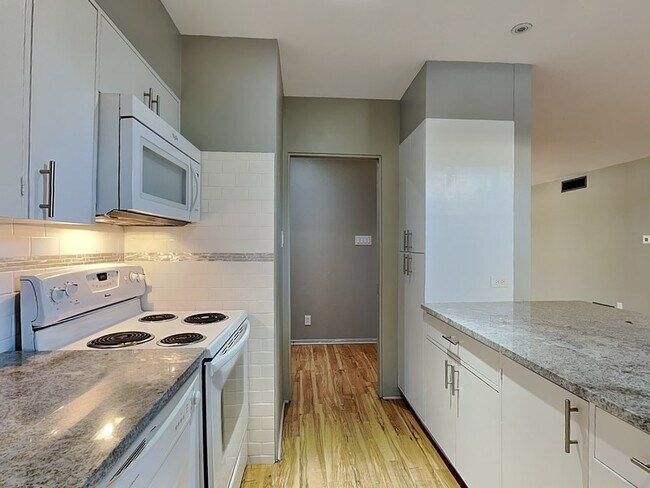 Foto del edificio - 4500 Westridge Ave