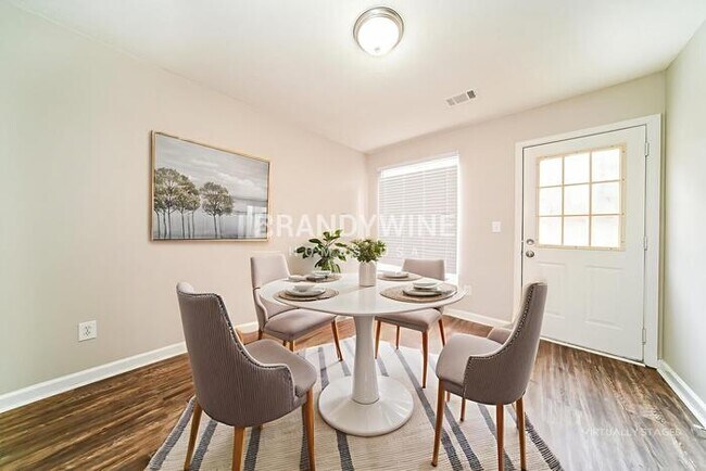 Foto del edificio - 1038 Wynnbrook Ln