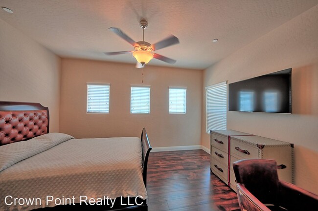 Building Photo - 2429 Chateau Napoleon Dr