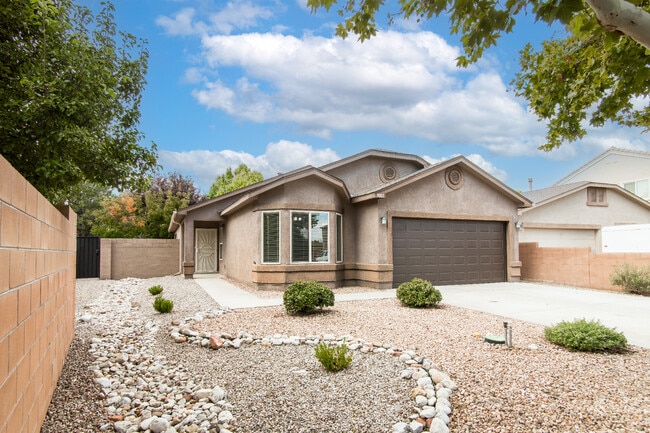 Foto del edificio - 9005 Rio Galisteo Pl NW