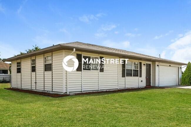 Photo - 3 Bedroom Pet-Friendly Home in CAPE CORAL,...