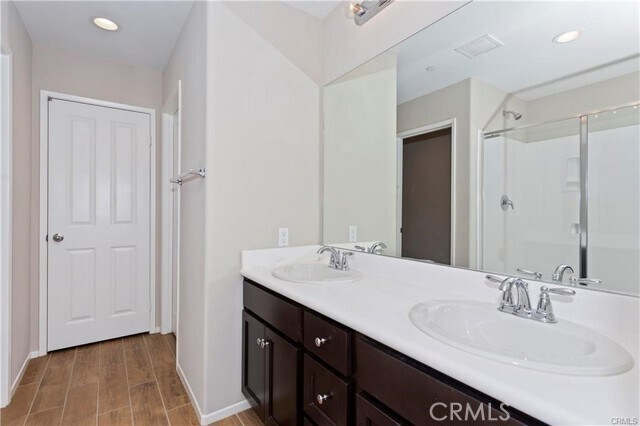 Foto del edificio - 29334 Linden Pl