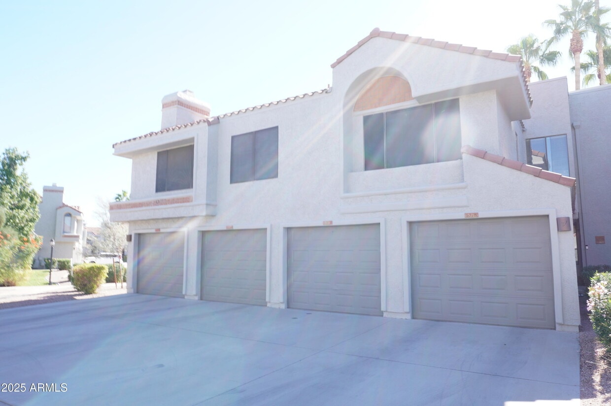 Foto principal - 10115 E Mountain View Rd