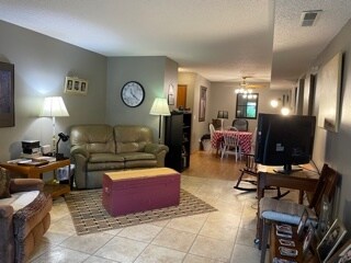 Living Room - 512 Westside Dr