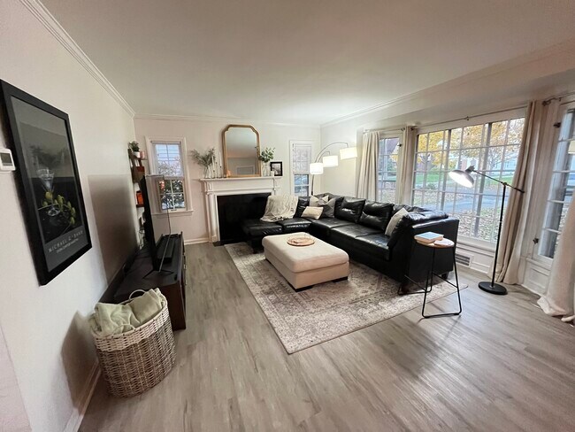 Foto del edificio - 3710 Lynnfield Rd