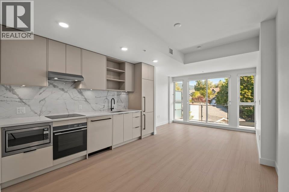 Primary Photo - 422-422 E 3rd St