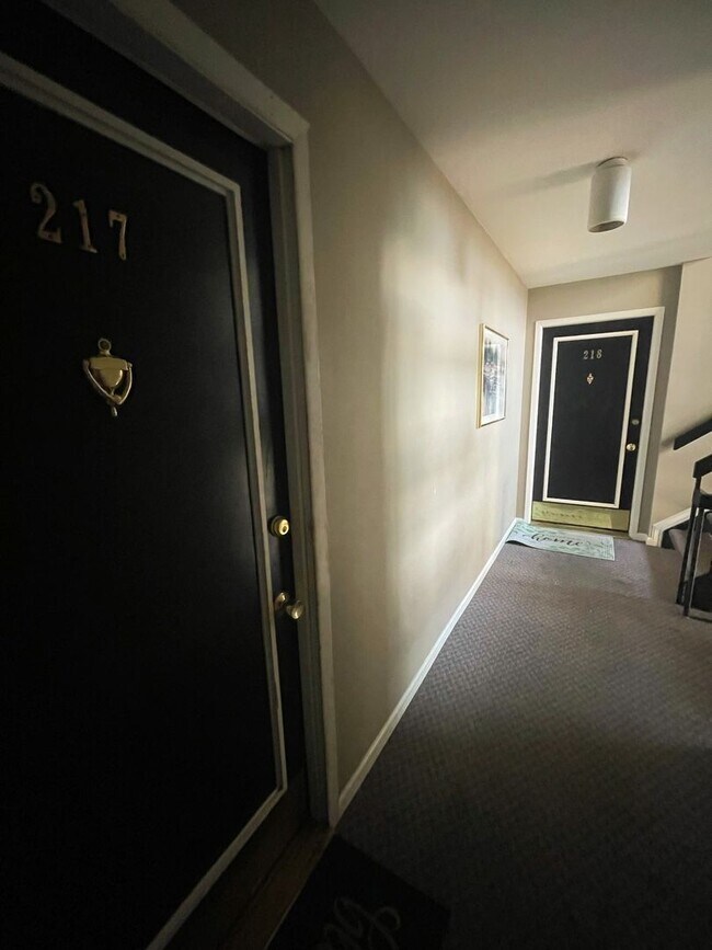 Foto del edificio - Two Bedroom Available in Harbour Cove on t...