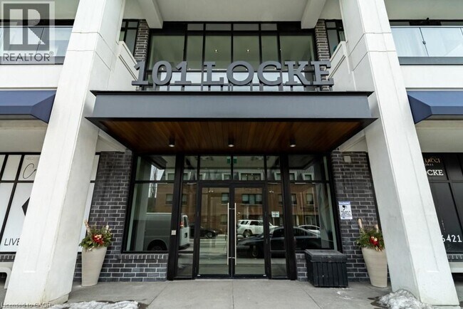 Photo du bâtiment - 101 Locke St S