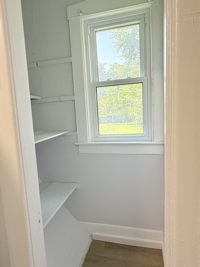 Building Photo - 349 Campbell Ave