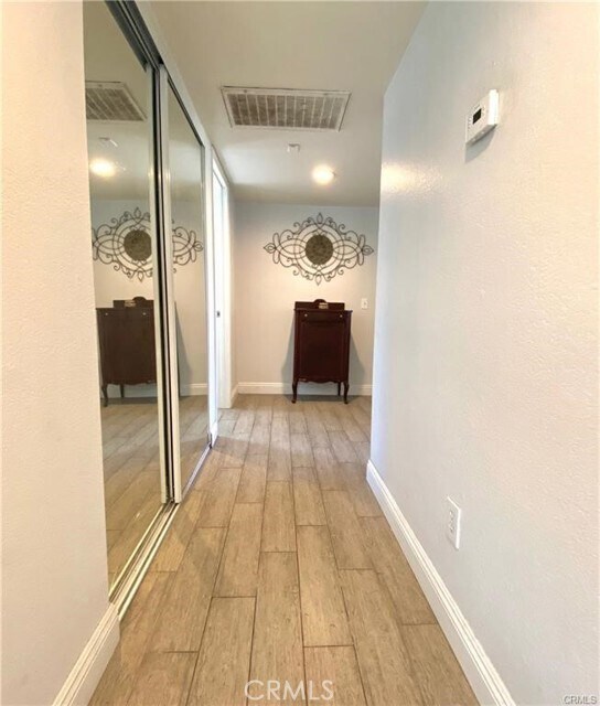 Building Photo - 8425 Sunset Trail Pl