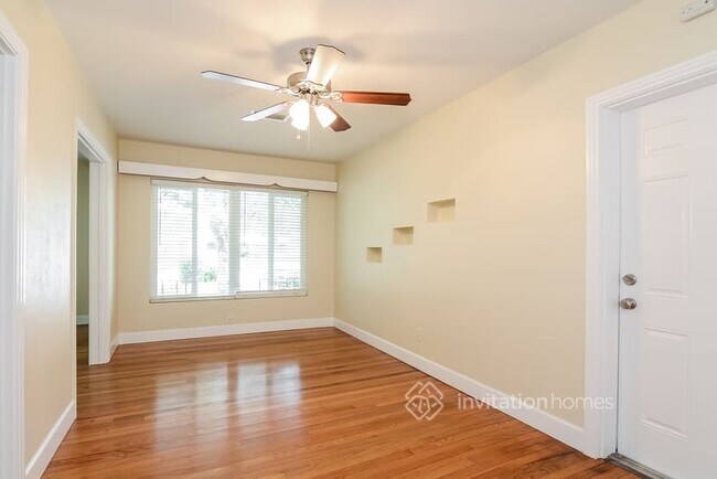 Foto del edificio - 621 S Keystone Ave