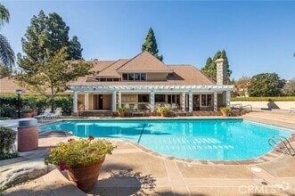 Building Photo - 2555 Plaza del Amo