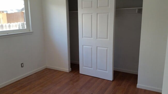 Photo - 440 - 444 Harding Ave Apartment