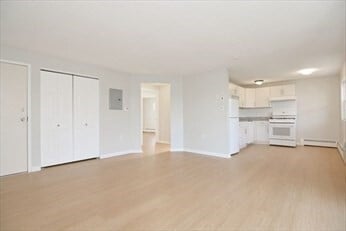 Foto del edificio - 41 Farrwood Ave