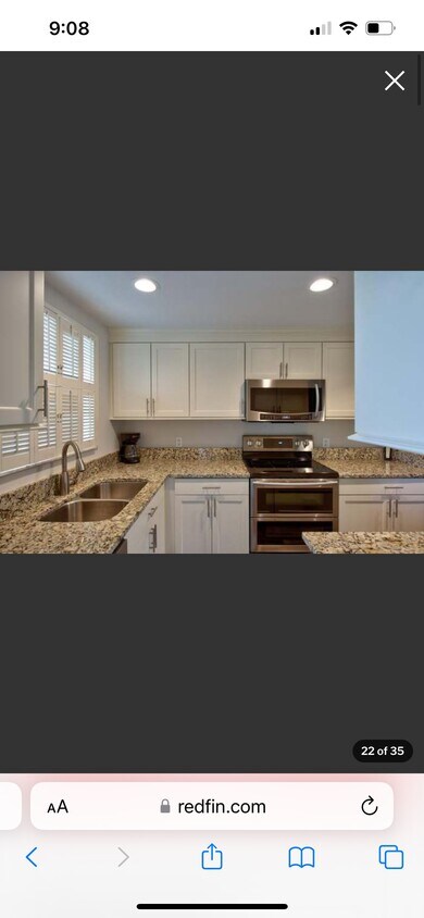 Primary Photo - 1100 Ponce De Leon Cir