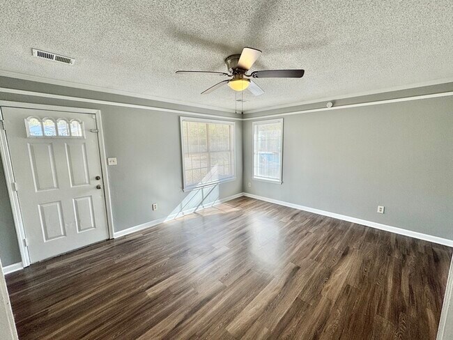 Foto del edificio - 4015 Hofburg St