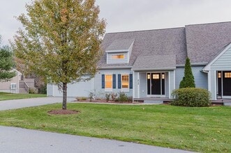 Building Photo - 213 Villager Rd