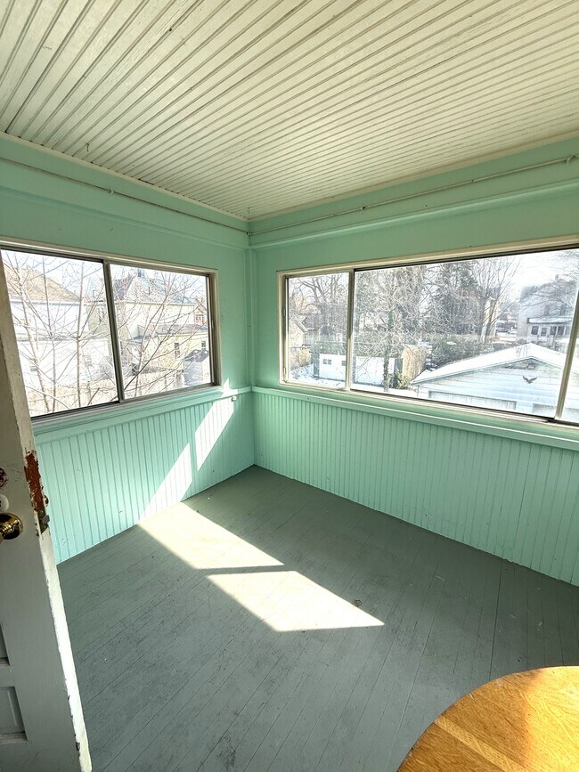 Foto del edificio - 913 W 9th St