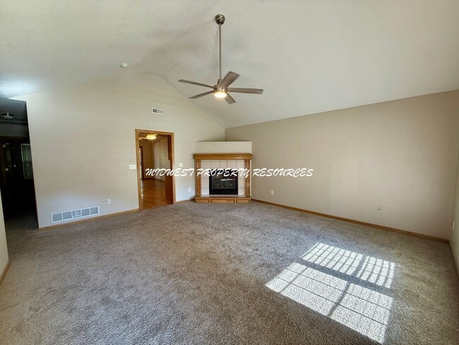 Building Photo - Cozy 3 Bedroom Ranch Home in Greenwood