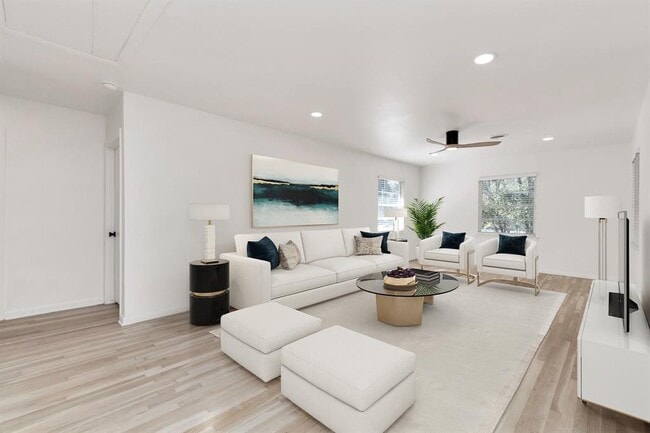 Foto del edificio - 1714 Pine Village Dr