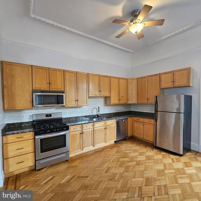 Building Photo - 1829 Eutaw Pl