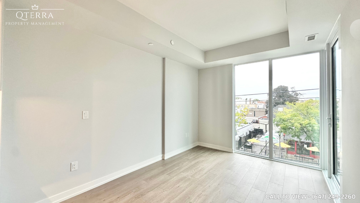 Primary Photo - 201 Brock St S