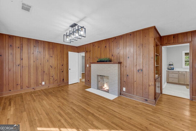 Building Photo - 76 Campbell Dr