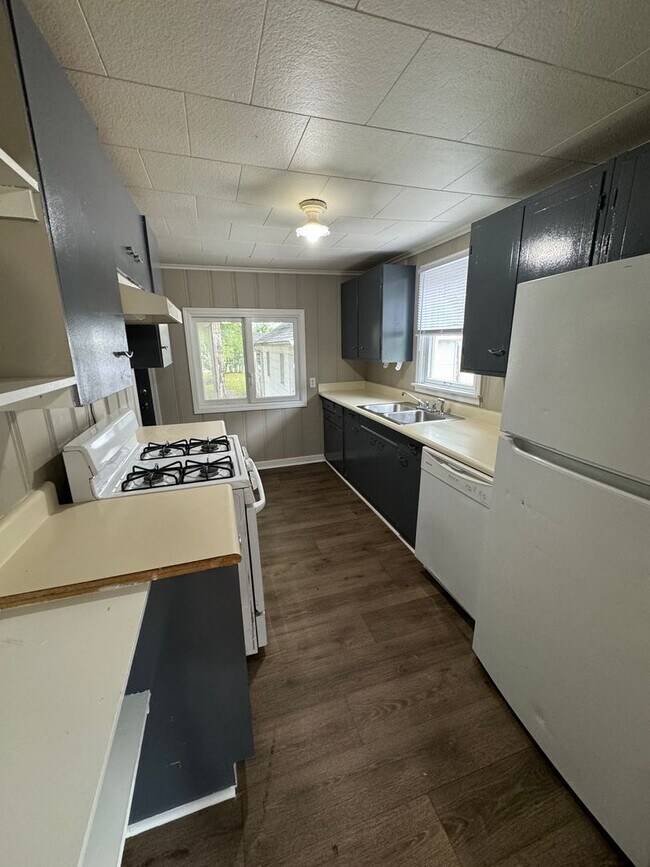 Foto del edificio - 2908 Witchwood Dr