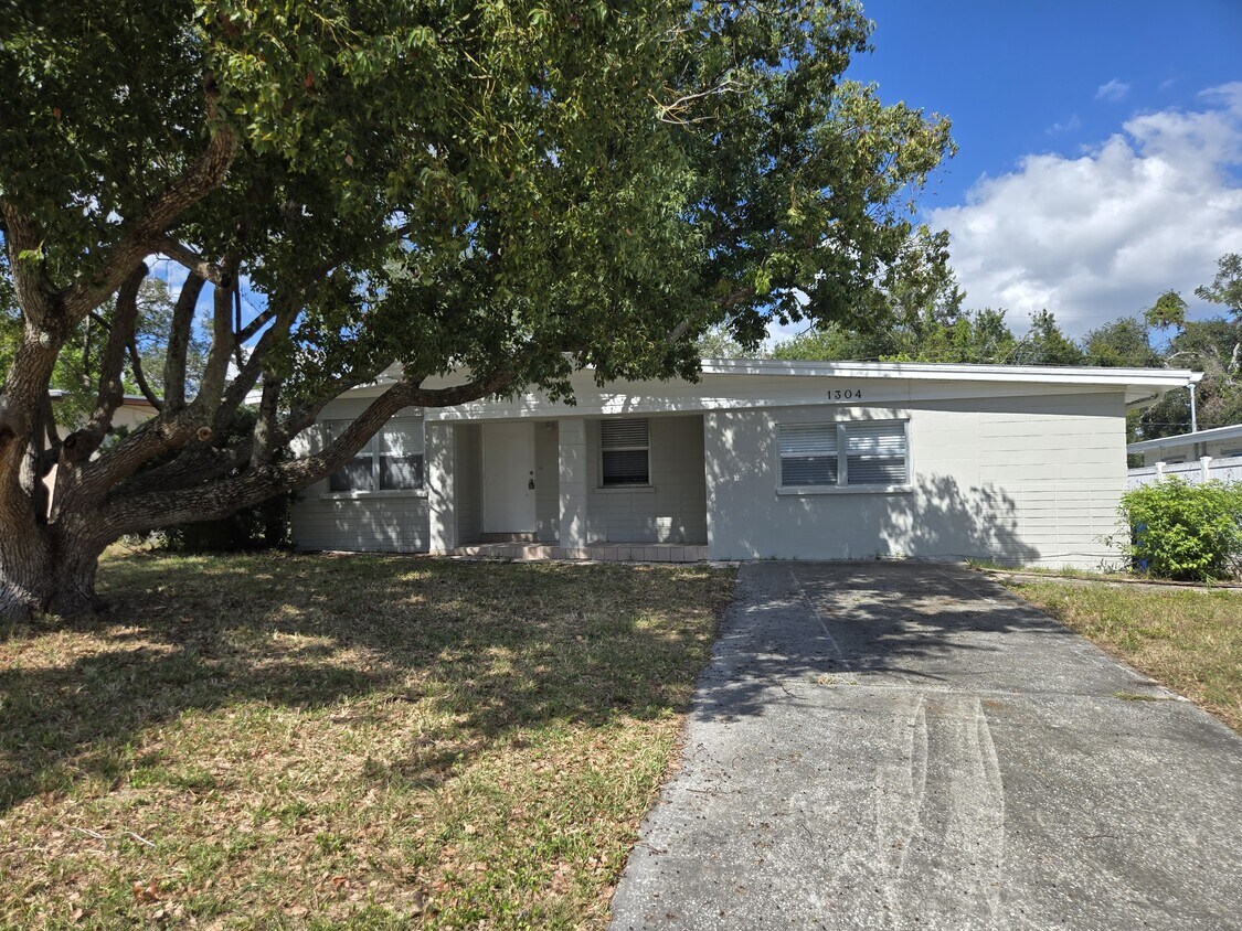 Photo - 1304 Tuscola St (Clearwater, FL)