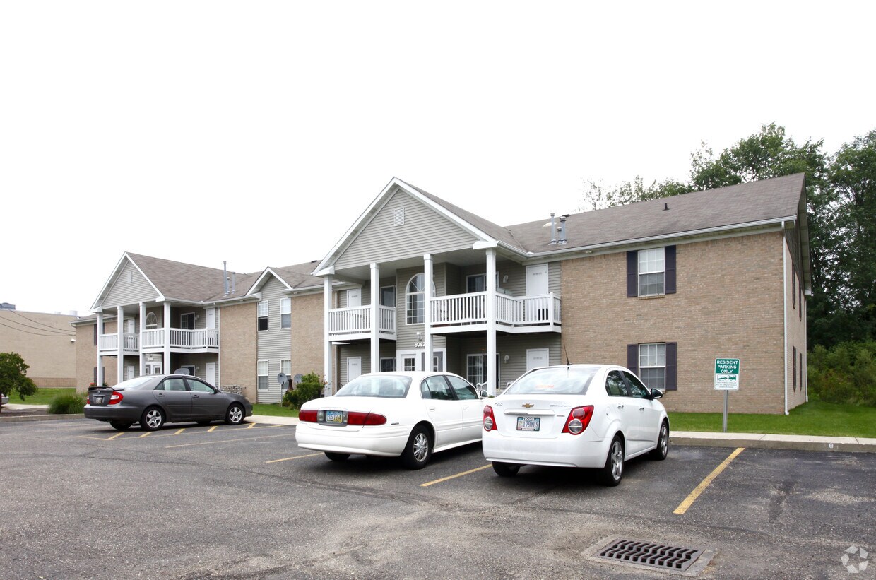 Foto del edificio - Willow Creek Apartments