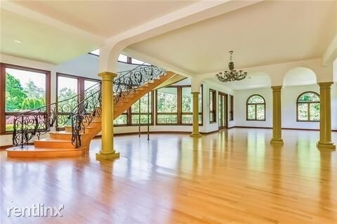 Building Photo - 6 br, 5 bath House - 190 Wilson Rd