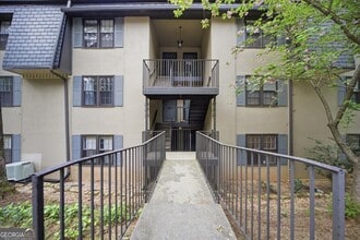 Building Photo - 26 Arpege Way NW