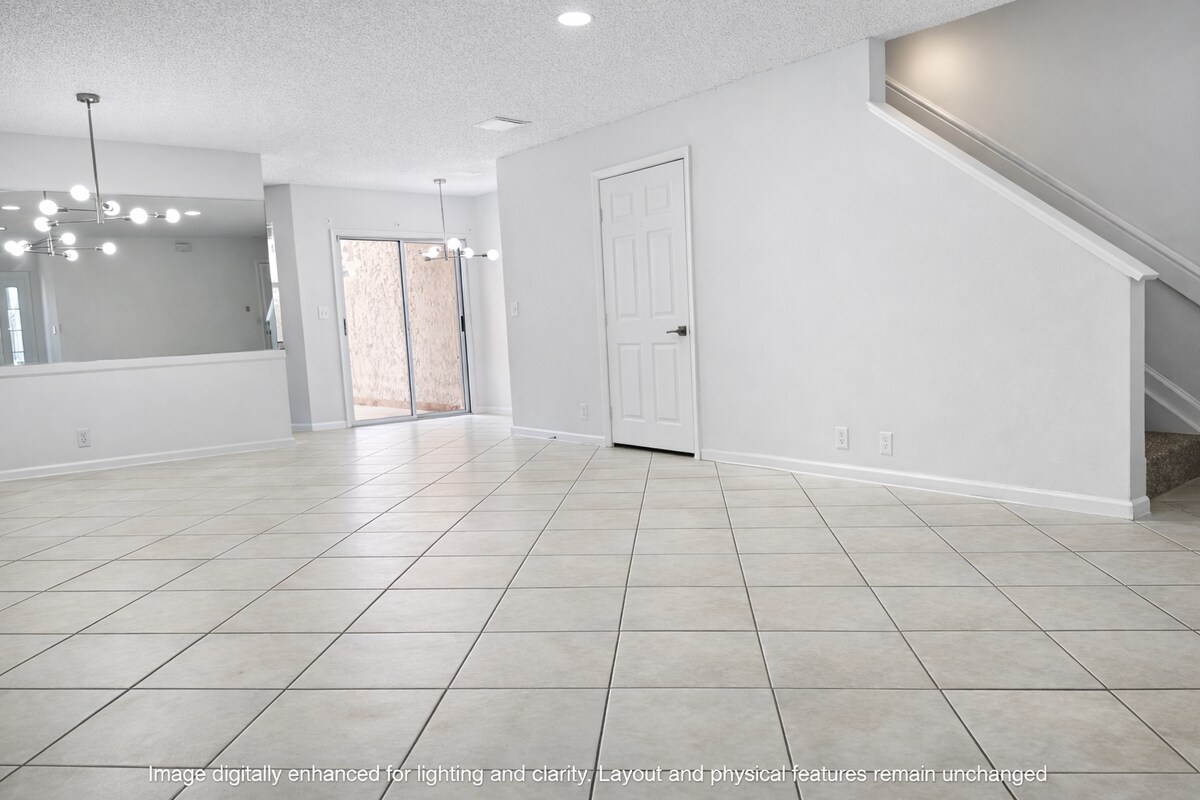 Foto del edificio - 703 Crosswinds Dr