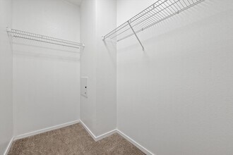 closet-1-park-hill-4000-1x1-a1-ash-d203-08-27-2026.jpg - Park Hill 4000
