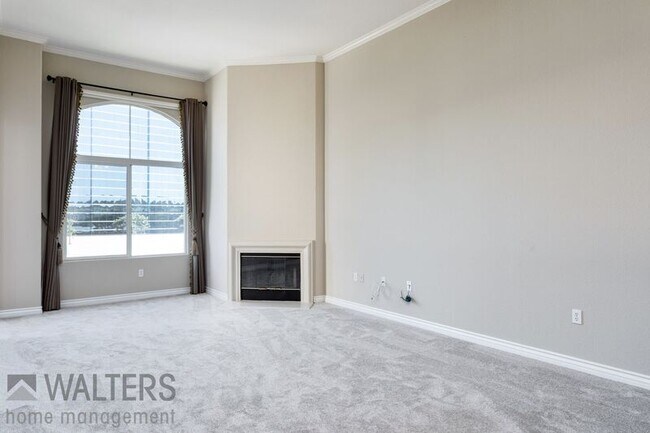 Foto del edificio - 4175 Executive Dr