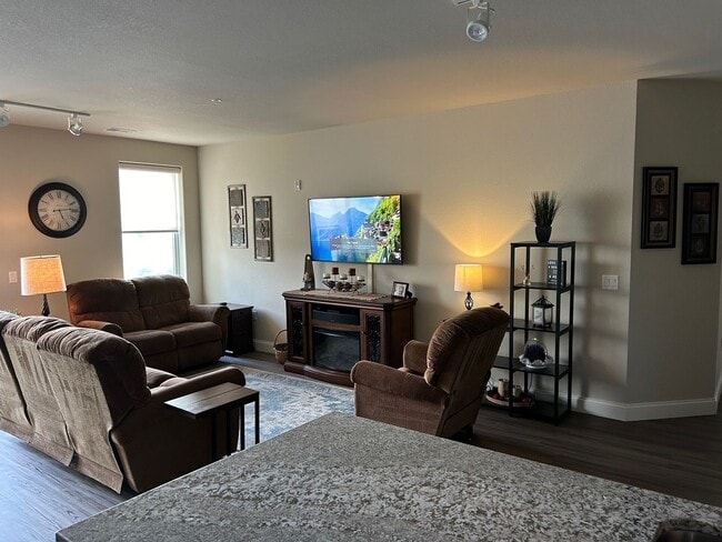 Interior Photo - Village at Fox River