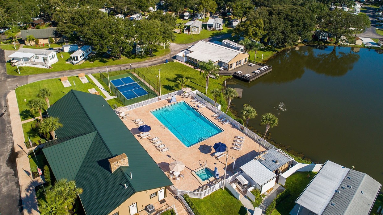 Aerial - Lakeland RV Resort