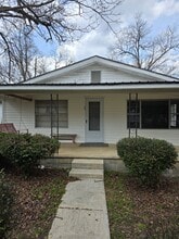 Building Photo - 112 Montgomery Ave