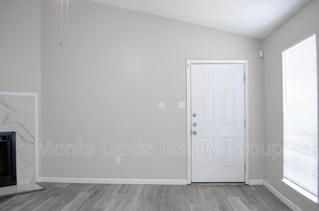 Foto del edificio - 2306 Fuzz Fairway