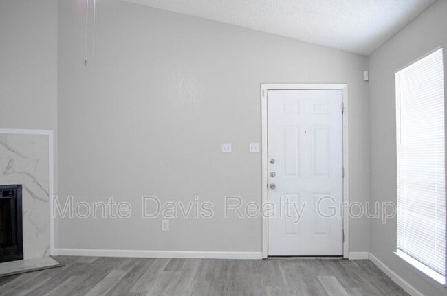 Building Photo - 2306 Fuzz Fairway