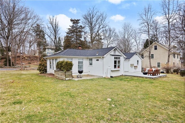 Building Photo - 21 Rayfield Rd